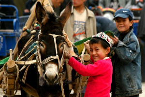 Kashgar - At Market.JPG (203778 bytes)